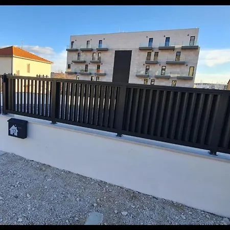 Apartment Royal Dutch 10 *