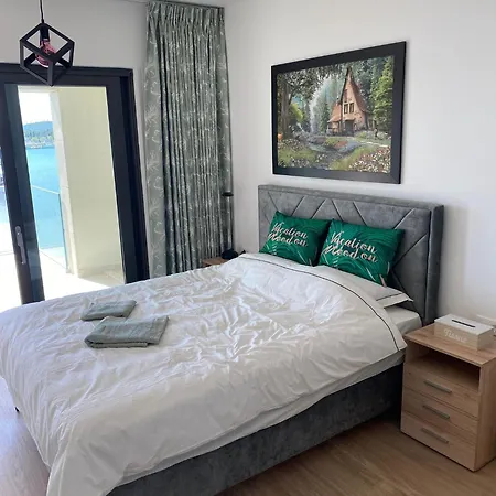 Royal Dutch 10 Apartment *