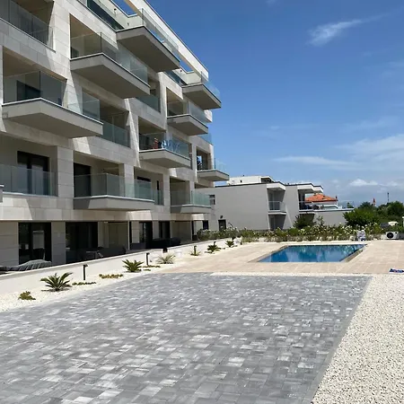 Royal Dutch 10 Apartament *