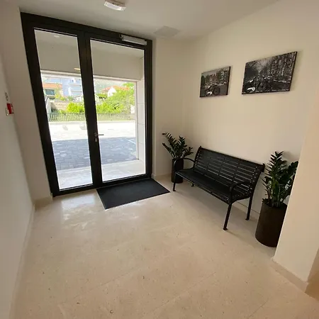 Royal Dutch 10 Apartment *