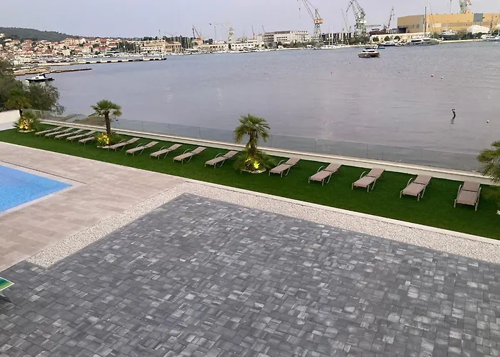 Apartamento Royal Dutch 10 *